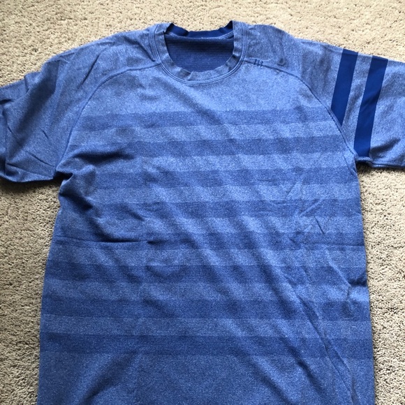 lululemon athletica Other - lululemon men’s metal vent tech short sleeve